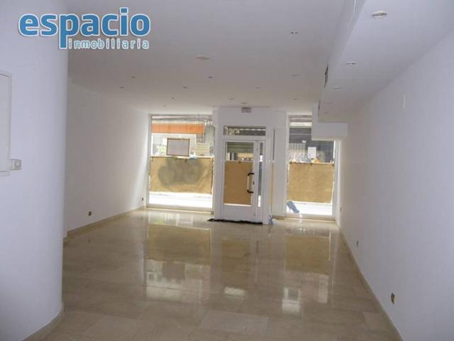 ALQUILER LOCAL COMERCIAL EN EL CENTRO DE PONFERRADA. photo 0