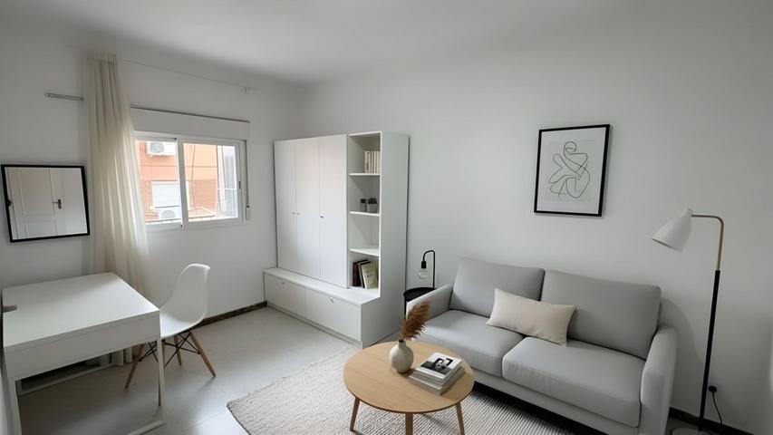 Piso con terraza en 4ª planta con ascensor en venta en Calle Jesuitas – 265.000 € photo 0