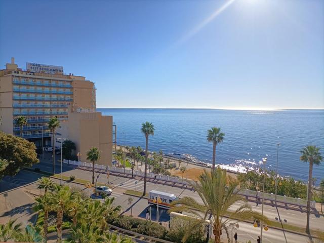 Apartamento frente a la playa y paseo marítimo de Benalmadena photo 0