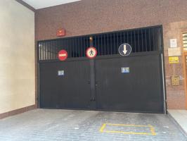 ALQUILER PLAZA DE GARAJE EN CORAZÓN DE JESUS 1A. PLANTA photo 0