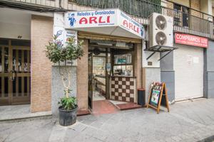 Se vende local en sector Quinto con salida de humos!!!! photo 0