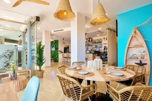 LOCAL COMERCIAL EN PRIMERA LINEA DE PLAYA photo 0