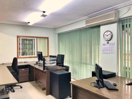 ALQUILER DE OFICINAS EN PLAZA DE CREVILLENTE photo 0