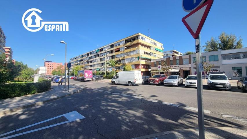 PISO EN VENTA EN PARQUE EUROPA-LAS AGUILAS. photo 0