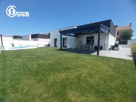 CHALET EN VENTA EN NAVALCARNERO photo 0