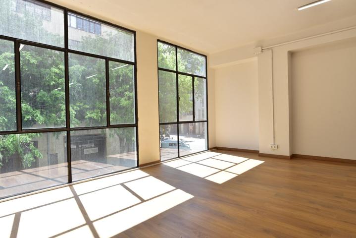 Espacio diáfano y luminoso en el corazón del 22@ – Poblenou photo 0