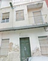 Vivienda unifamiliar para reformar en pleno centro de Elche photo 0