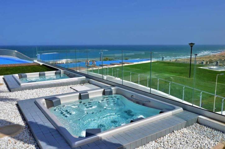 APARTAMENTO DE LUJO EN URBANIZACION COMPLETA EN ARENALES DEL SOL photo 0