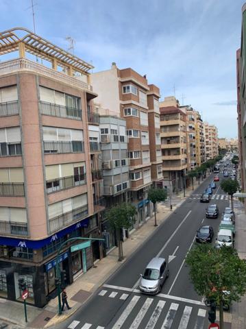 Piso en esquina en Elche, zona Corazón de Jesús. photo 0