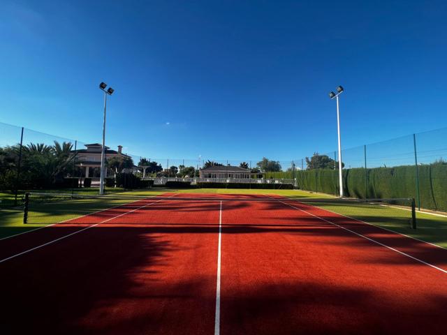 Chalet a la venta con piscina y pista de tenis en Elche, zona Perleta. photo 0