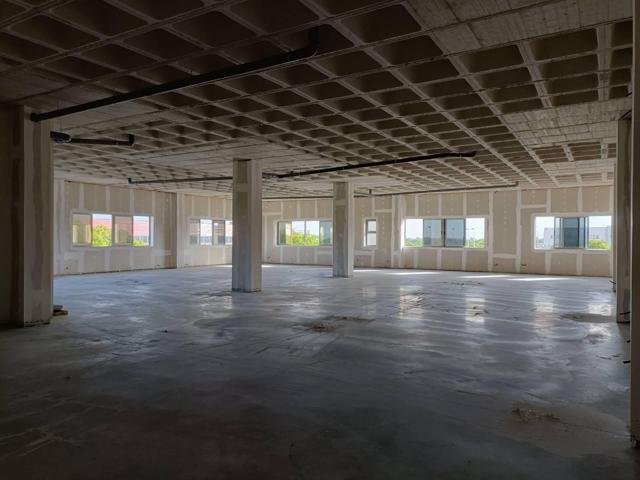 Nave en alquiler en el Parque Empresarial de Torrellano, Elche. photo 0