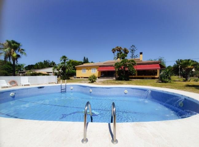 Chalet urbano en Peña las Águilas, Elche. photo 0