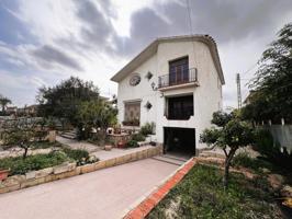 Chalet urbano en Elche, zona Ciudad Jardín photo 0