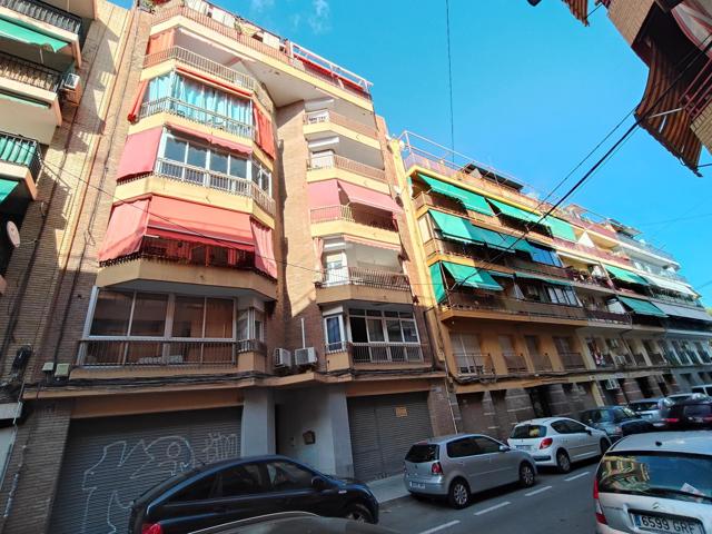 PISO SAN BLAS 4 HABITACIONES CON ASCENSOR photo 0