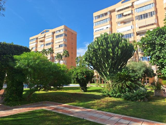 PISO EN AVD. PAISES ESCANDINAVOS A UNOS 5 MIN. PLAYA DE SAN JUAN EN URB. PARQUE CRISTINA CON GARAJE Y TRASTERO photo 0