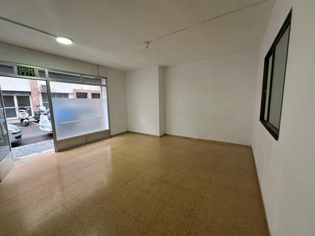 OPORTUNIDAD- Local comercial perfecto estado junto a RENFE photo 0