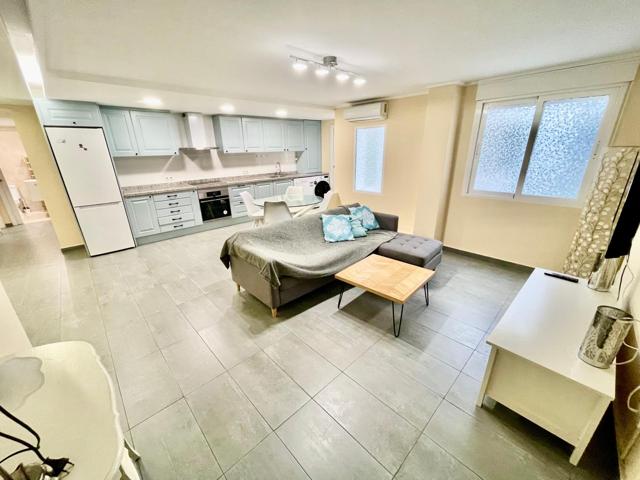 Gran piso Reformado en pleno Centro de Alicante photo 0