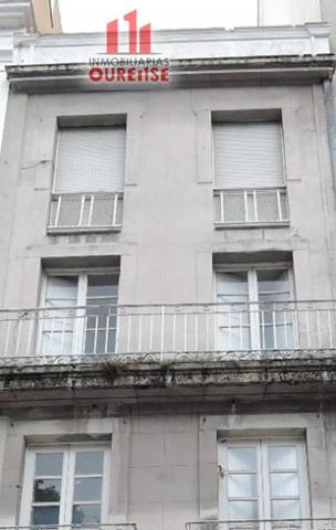 EDIFICIO SITUADO EN EL CORAZÓN DE OURENSE photo 0