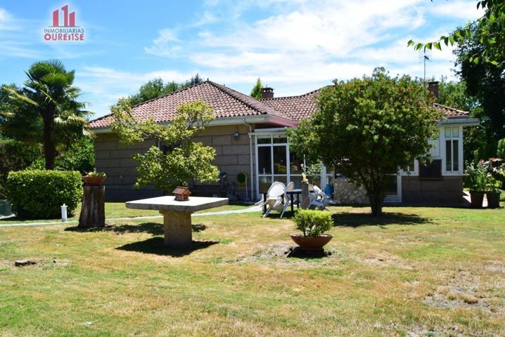 ESTUPENDO CHALET CON PISCINA Y PARCELA EN COLES photo 0