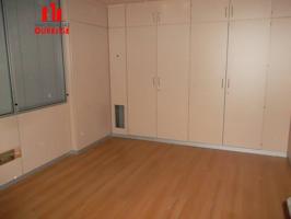 LOCAL COMERCIAL SITUADO EN EL PUENTE photo 0