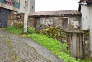 CASA PARA REFORMAR EN LA ZONA DE CASTRO DE BEIRO-AMOEIRO photo 0