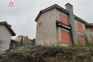 LOTE DE CUATROS VIVIENDAS EN CONSTRUCCION DE LA ZONA DE LAMELA photo 0