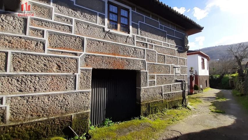 CASA DE PIEDRA PARA REFORMAR CON PATIO Y PARCELA ENFRENTE photo 0