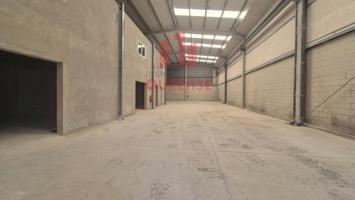 NAVE A ESTRENAR EN POLÍGONO DE TAMALLANCOS photo 0