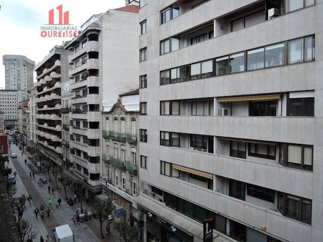 SEÑORIAL PISO CON TERRAZA EN EL CENTRO DE LA CIUDAD DE OURENSE photo 0