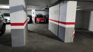 Parking coche muy  pequeño  o para motos, remolques photo 0
