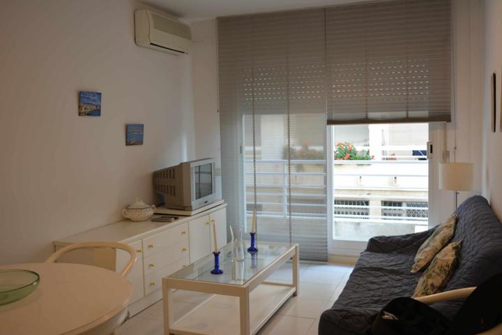 Apartamento cómodo, con licencia turística! A 150m. de la playa de Tossa de Mar photo 0