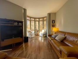 ¡Encuentra tu hogar ideal en el vibrante corazón de Barcelona! Piso en venta photo 0