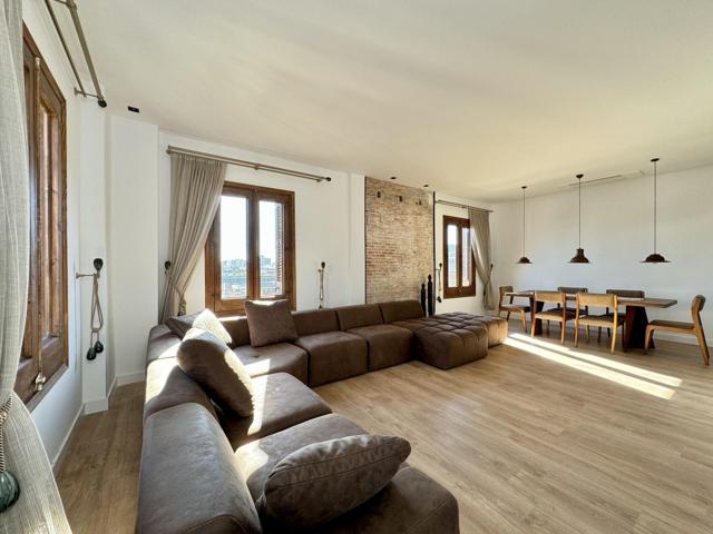 Piso En venta en Centre, Barcelona photo 0