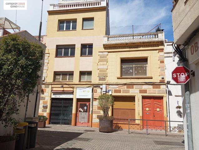 Casa en Casc Antic de Premia de mar- Especial Inversores photo 0