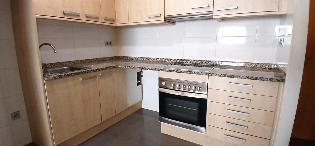 Piso En venta en Pla D En Boet, Mataró photo 0