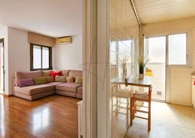 Piso En venta en Gavarra, Cornella De Llobregat photo 0