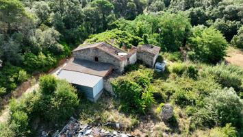 Masía histórica para rehabilitar con 19 hectáreas de terreno – Tossa de Mar photo 0