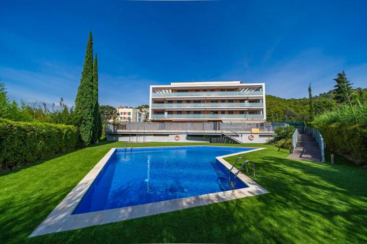 Precioso Apartamento con piscina, parking y trastero en Tossa de Mar photo 0