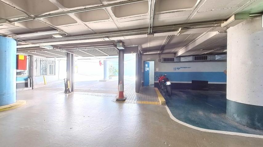 Garaje, Parking, de 17 m2 útiles, en Plaza las Palmeras, 08030, Sant Andreu palomar photo 0