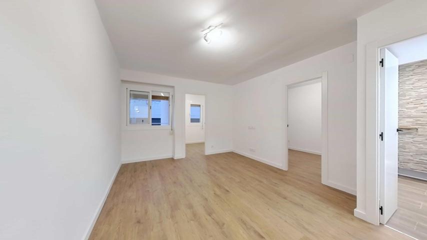 Un regalo de navidad adelantado: reformado, con ascensor y 3 habitaciones. photo 0