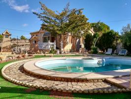 Chalet con Piscina en Crevillente photo 0