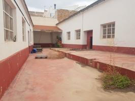 Nave industrial en Villena photo 0