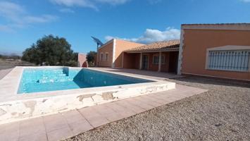Se vende chalet en Peña Rubia photo 0