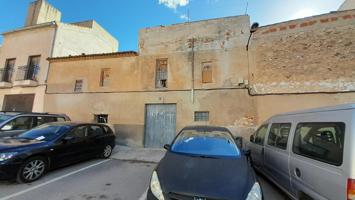 CASA MUY SOLEADA CON FACHADA A DOS CALLES photo 0