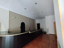 Local Comercial en Villena, zona Parque de la Música photo 0