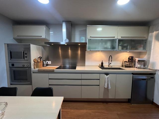 PISO DE 3 HABITACIONES Y 2 BAÑOS, CON EXCELENTE REFORMA EN TERRAMELAR photo 0