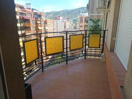 ¡Vive con vistas impresionantes en el corazón de la ciudad! photo 0