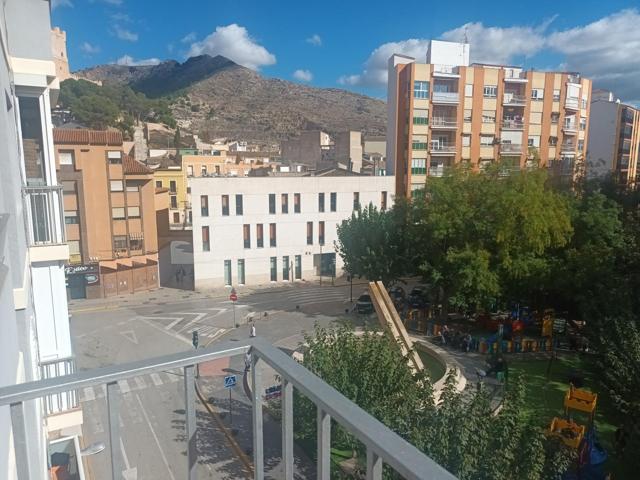 🏡 Amplio y luminoso piso con vistas a la Plaza del Rollo – Ideal para invertir o vivir photo 0