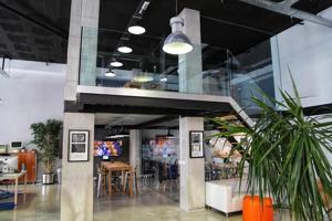 Oportunidad Única: Local Comercial Vanguardista y Listo para Funcionar photo 0