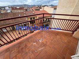 Piso En venta en Centre, Cornella De Llobregat photo 0